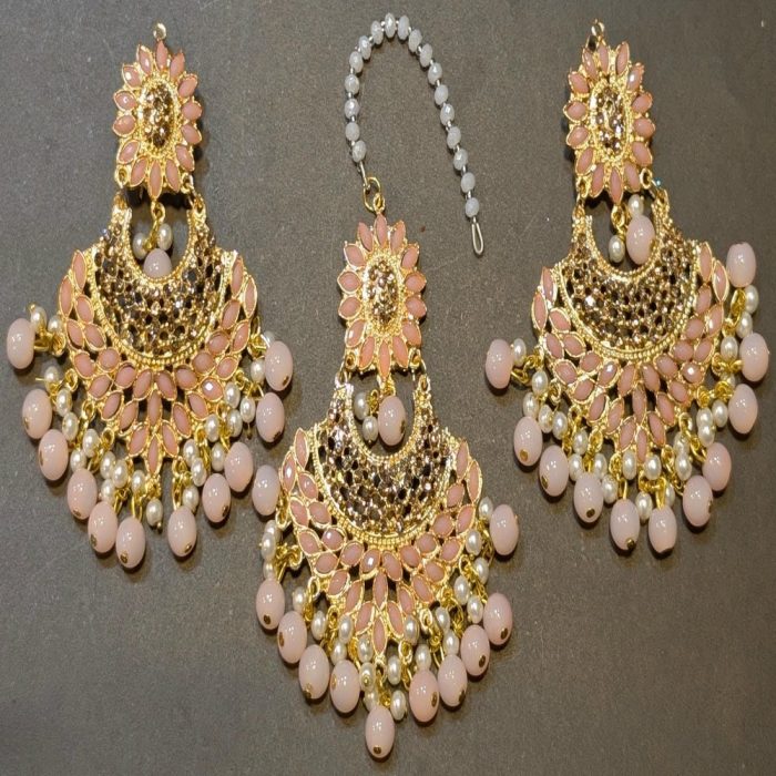 Elegant Bindi Kanta Earrings - Image 11